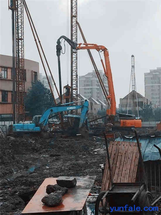 三昌打桩机 小型打桩机 太阳能光伏打桩机 液压打桩机 小型履带式打桩机 工程液压打桩机 打桩机械 厂家供应